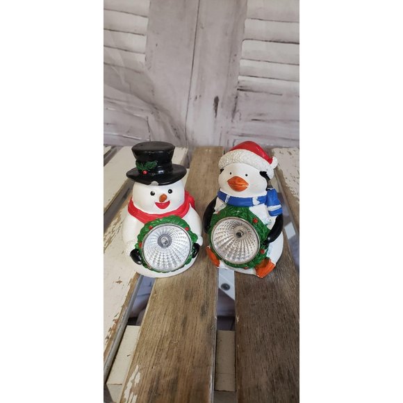 Penguin Snowman Solar Powered Light AS IS Ceramic